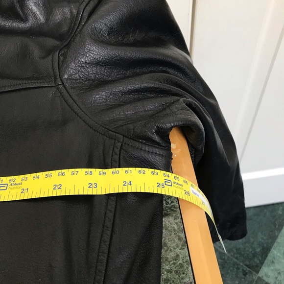 Wilson 💯 % genuine leather jacket - Picture 7 of 8